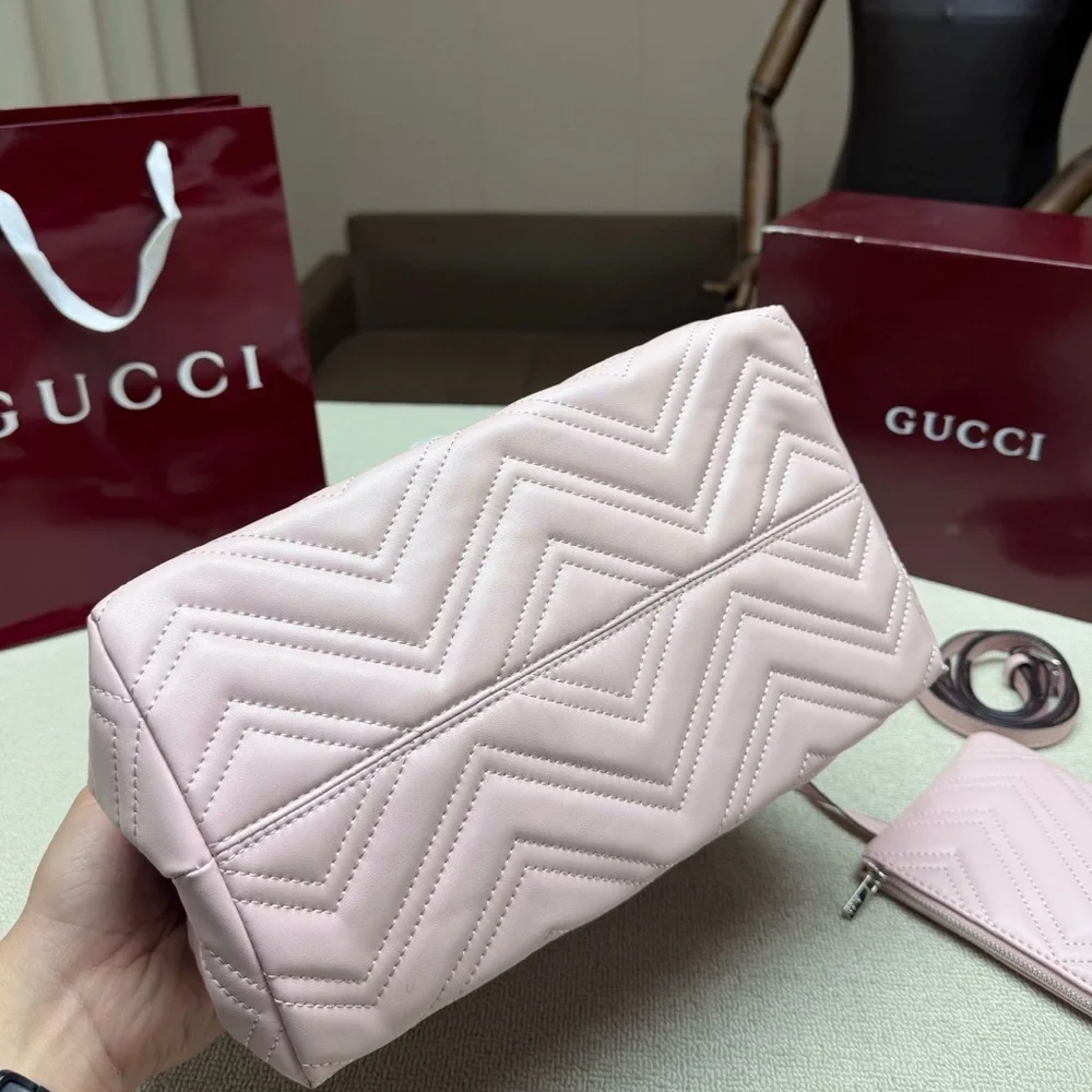 Gucci women's bags - Picture 6 of 8